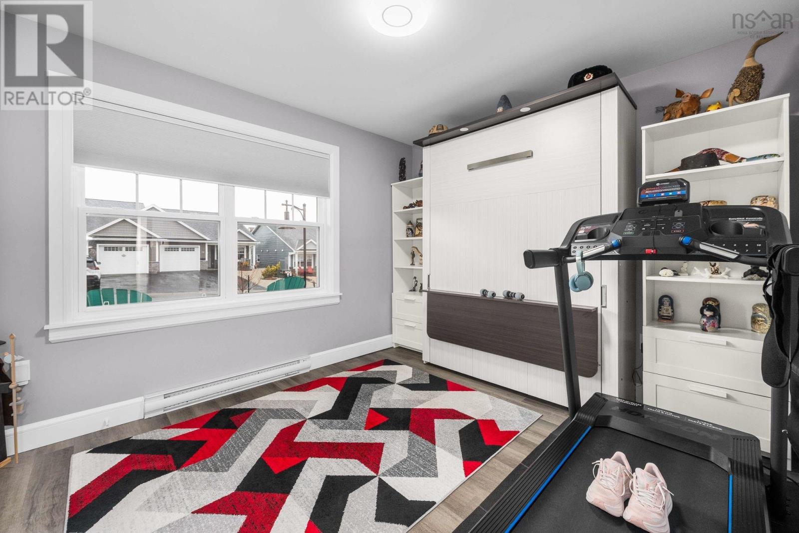 35 Elizabeth Avenue - 24