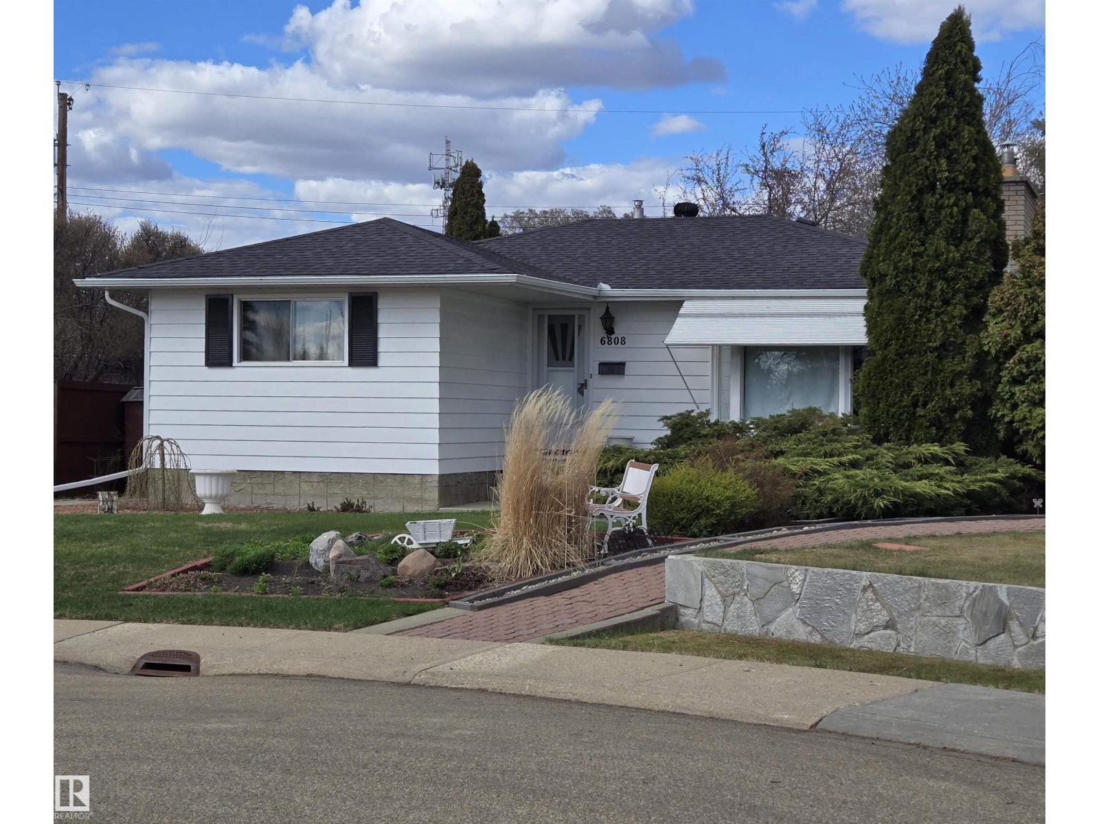 6808 135A AV NW NW - 1