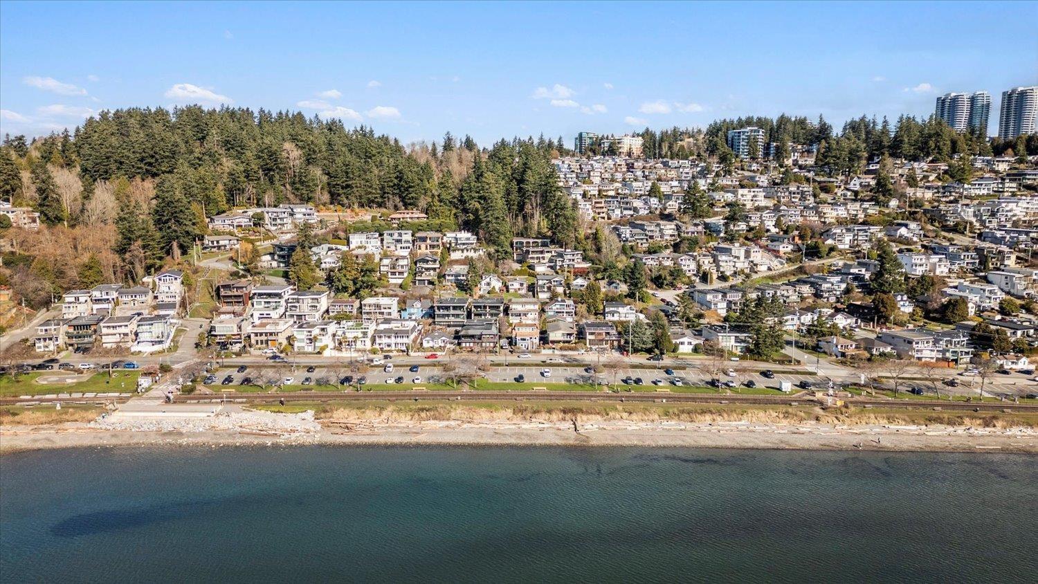 14667 W BEACH AVENUE, White Rock