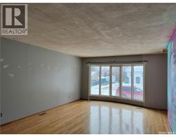 Family room - 17 Patricia Drive, Coronach, SK S0H0Z0 Photo 8
