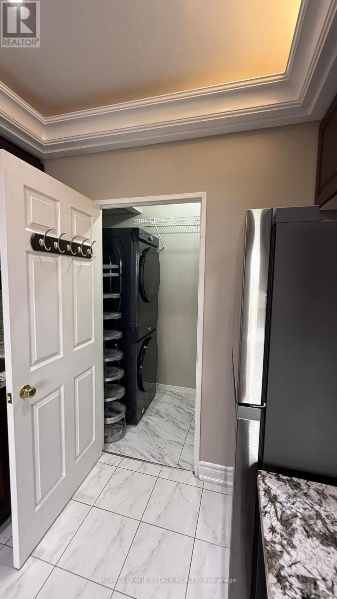 #PH3 280 SIMCOE STREET - 9