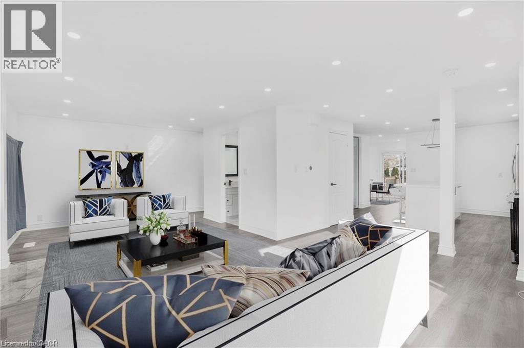 68 YORK Road - 11