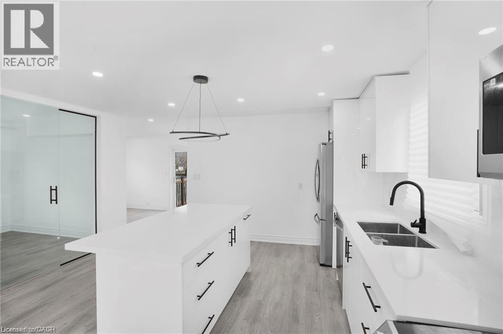 68 YORK Road - 5