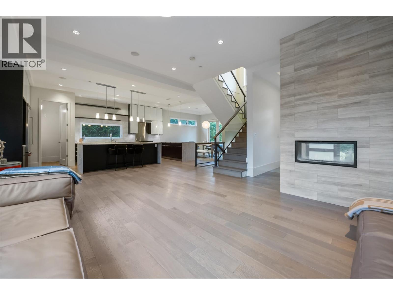 4 Bed, 4 Bath House for Sale in Vancouver – 6109 HIGHBURY STREET, Vancouver – MLS# R3107407 - Image 5