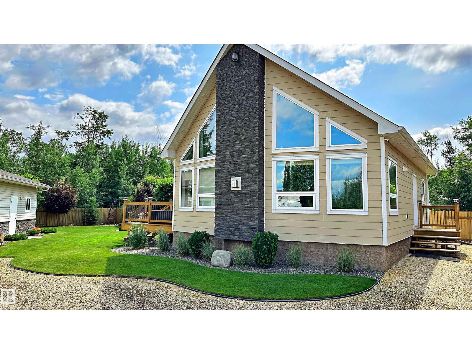 #219 162 PEACE RIVER AV - 2