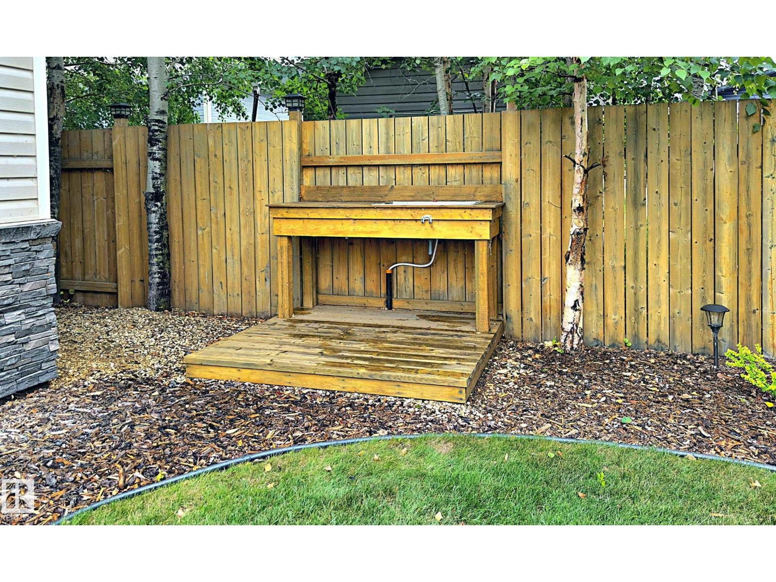 #219 162 PEACE RIVER AV - 30