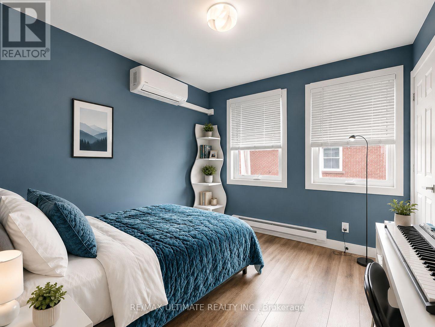 35 BLACKTHORN AVENUE - 44