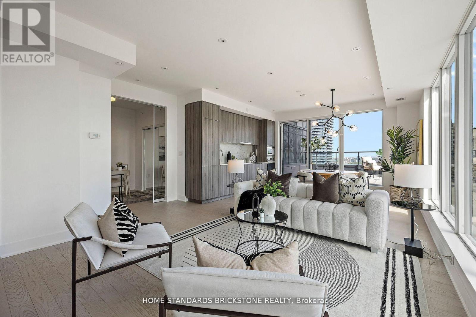 #3907 955 BAY STREET - 10