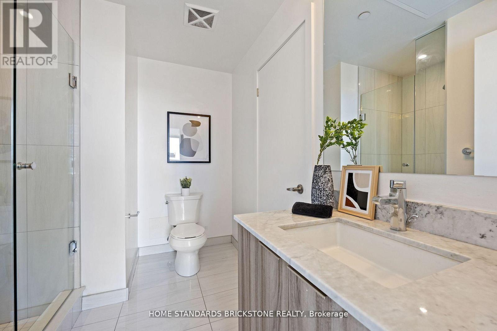 #3907 955 BAY STREET - 25