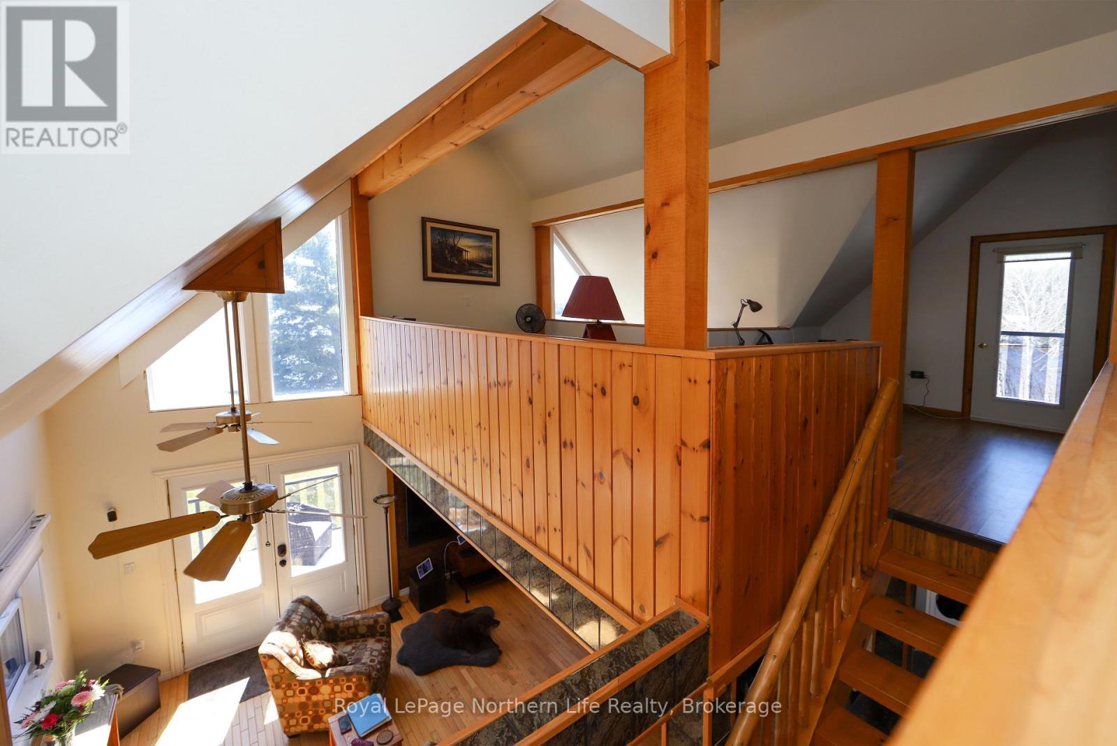 33 WHITE BEAR COURT - 15