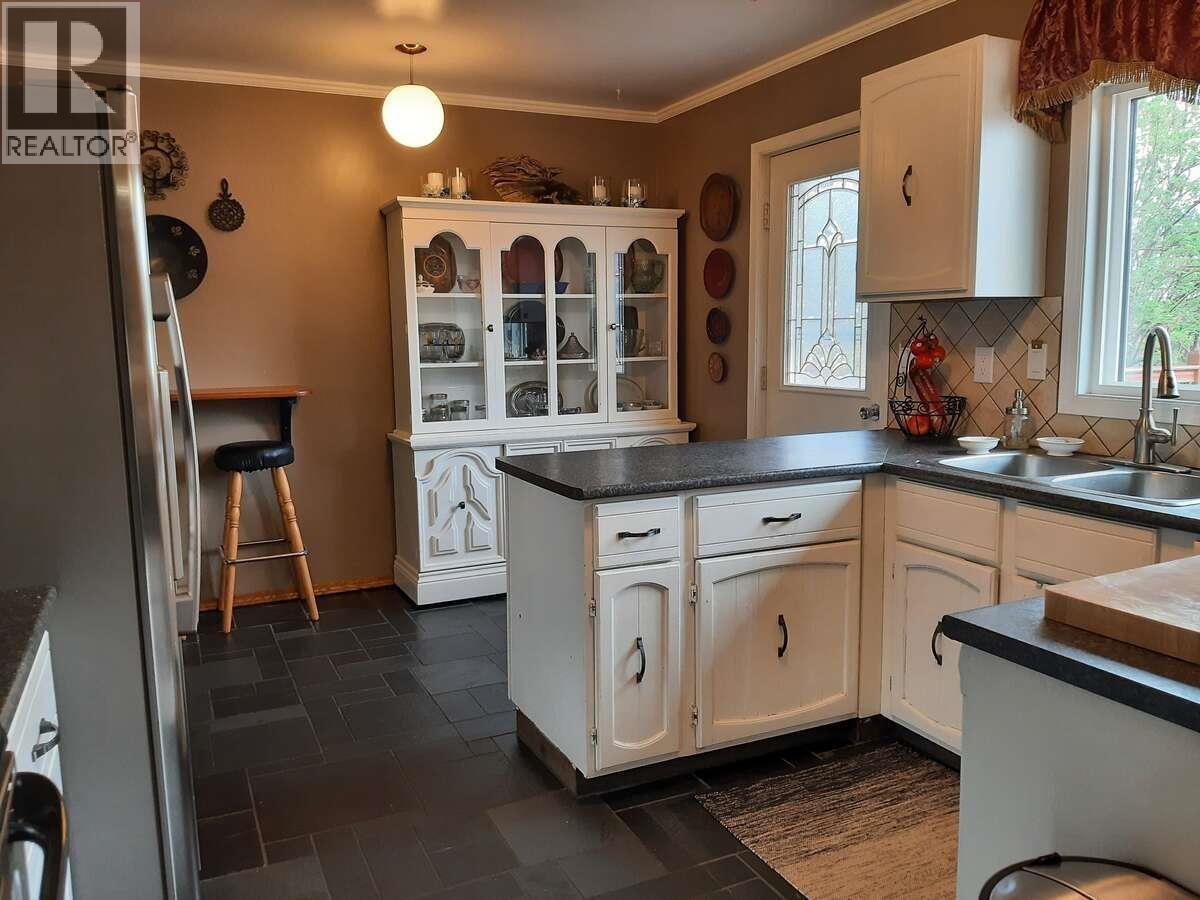 1323 7TH AVENUE, Valemount