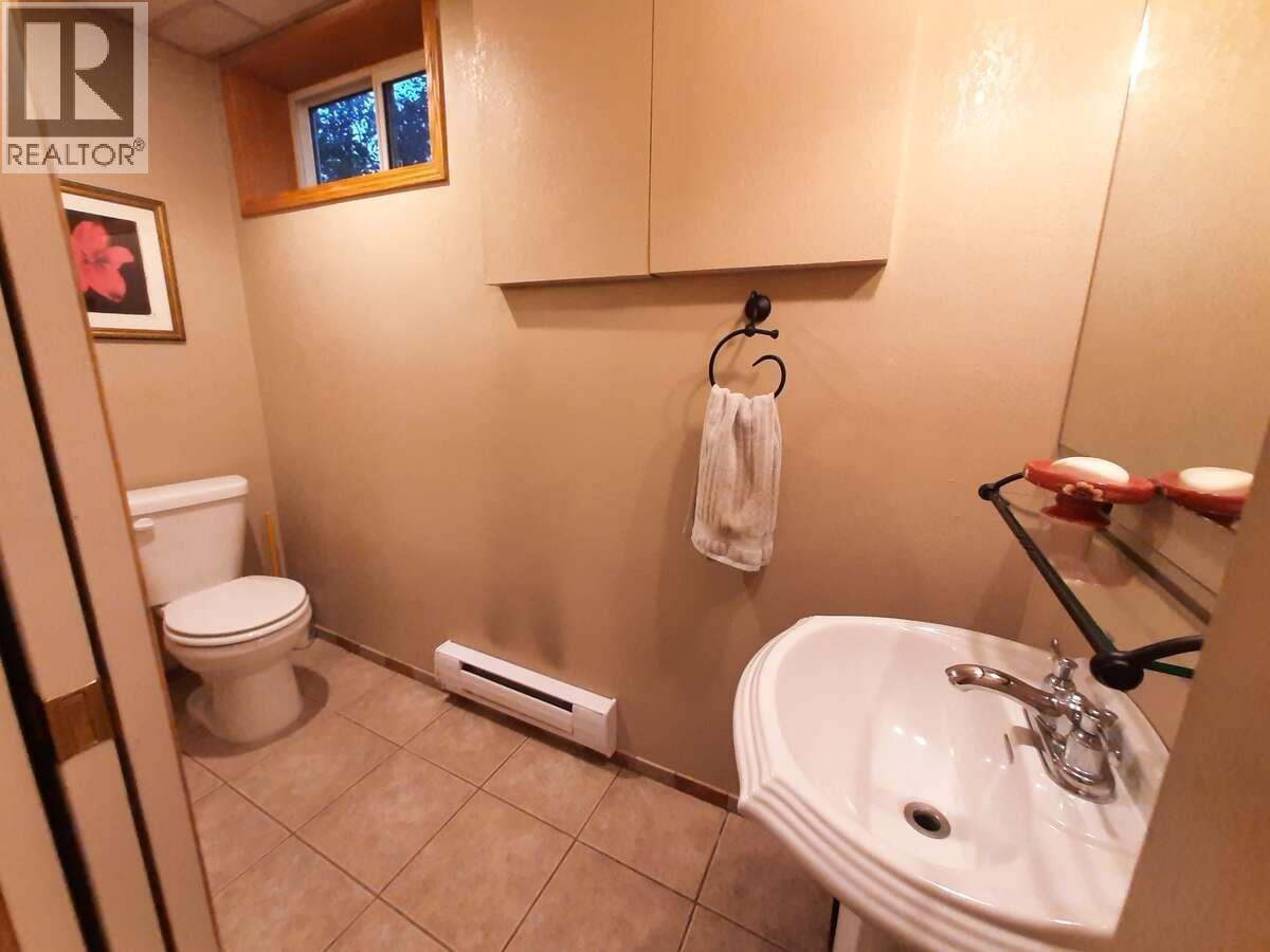 1323 7TH AVENUE, Valemount