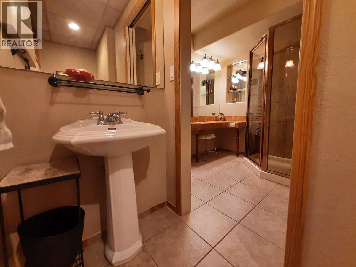 1323 7TH AVENUE, Valemount