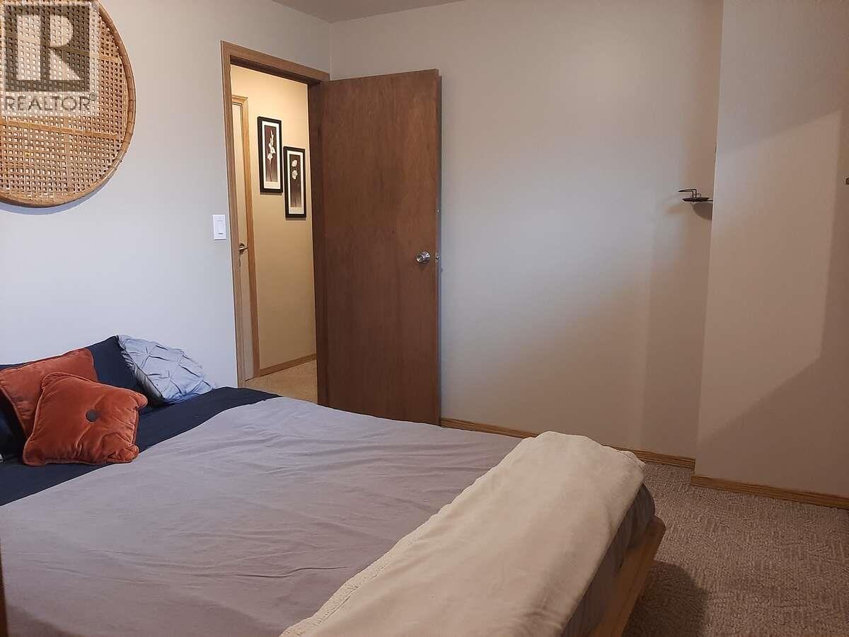 1323 7TH AVENUE, Valemount
