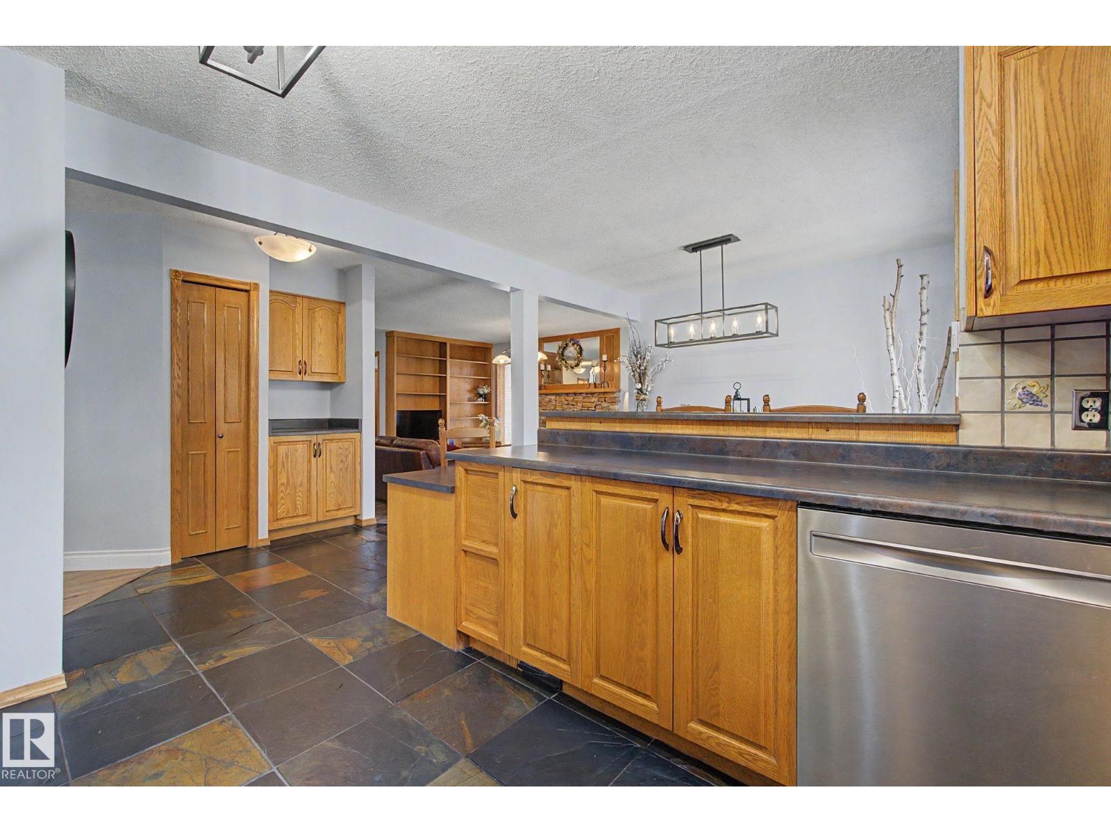 1 FIELDSTONE DR - 15