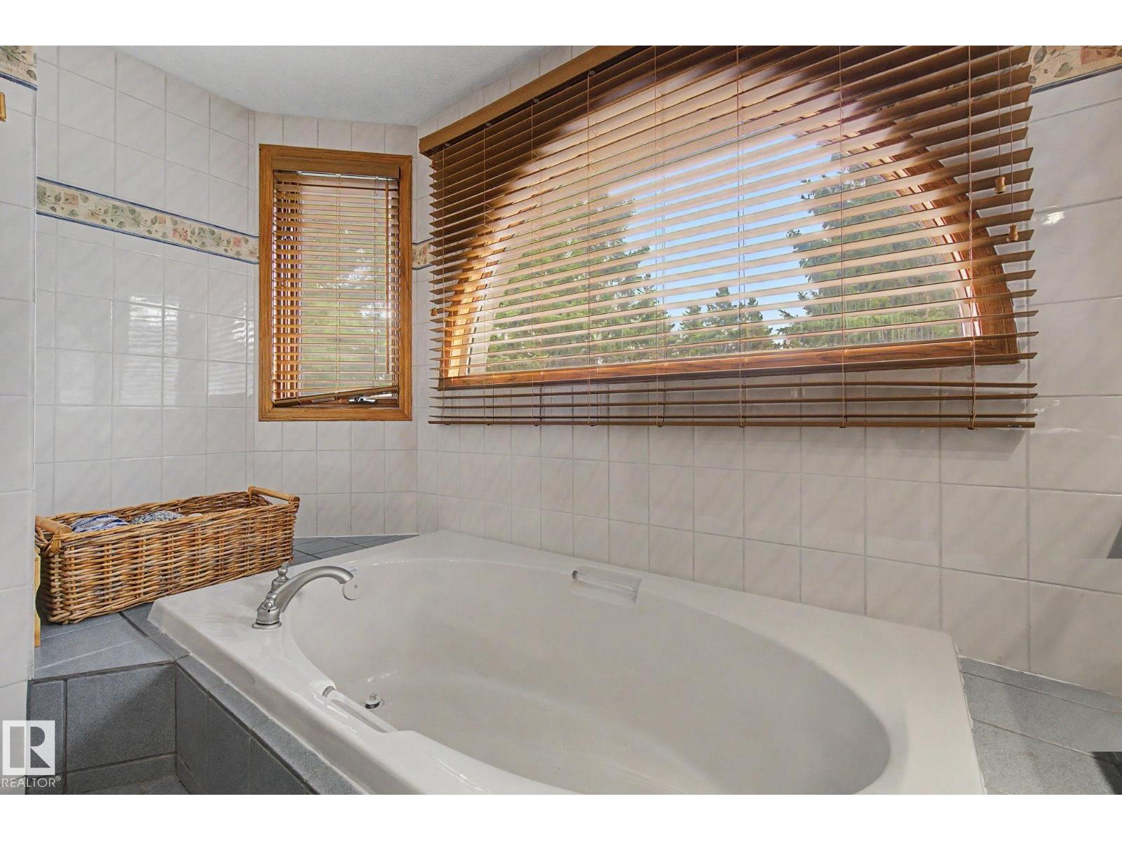 1 FIELDSTONE DR - 33
