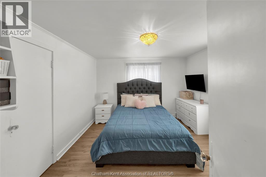124 LLydican AVENUE - 23