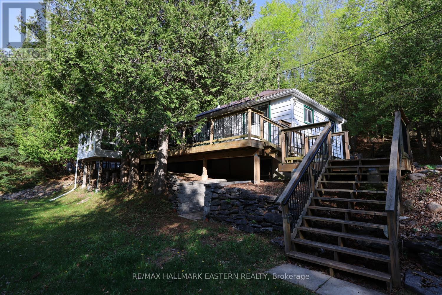 348 ROUND LAKE ROAD - 11