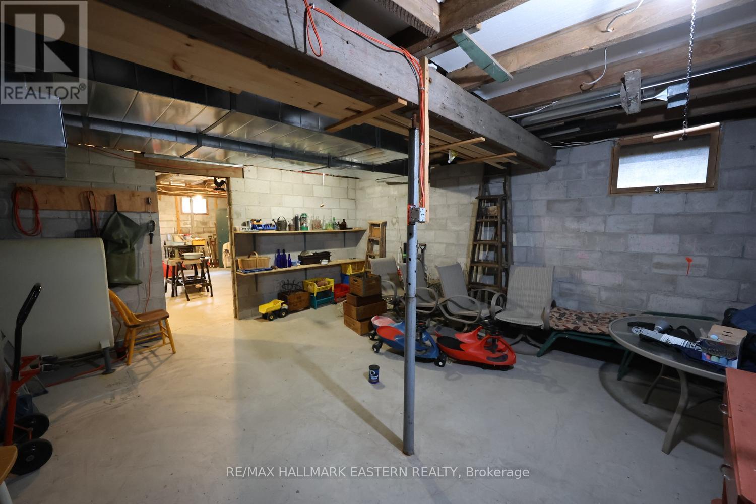 348 ROUND LAKE ROAD - 26
