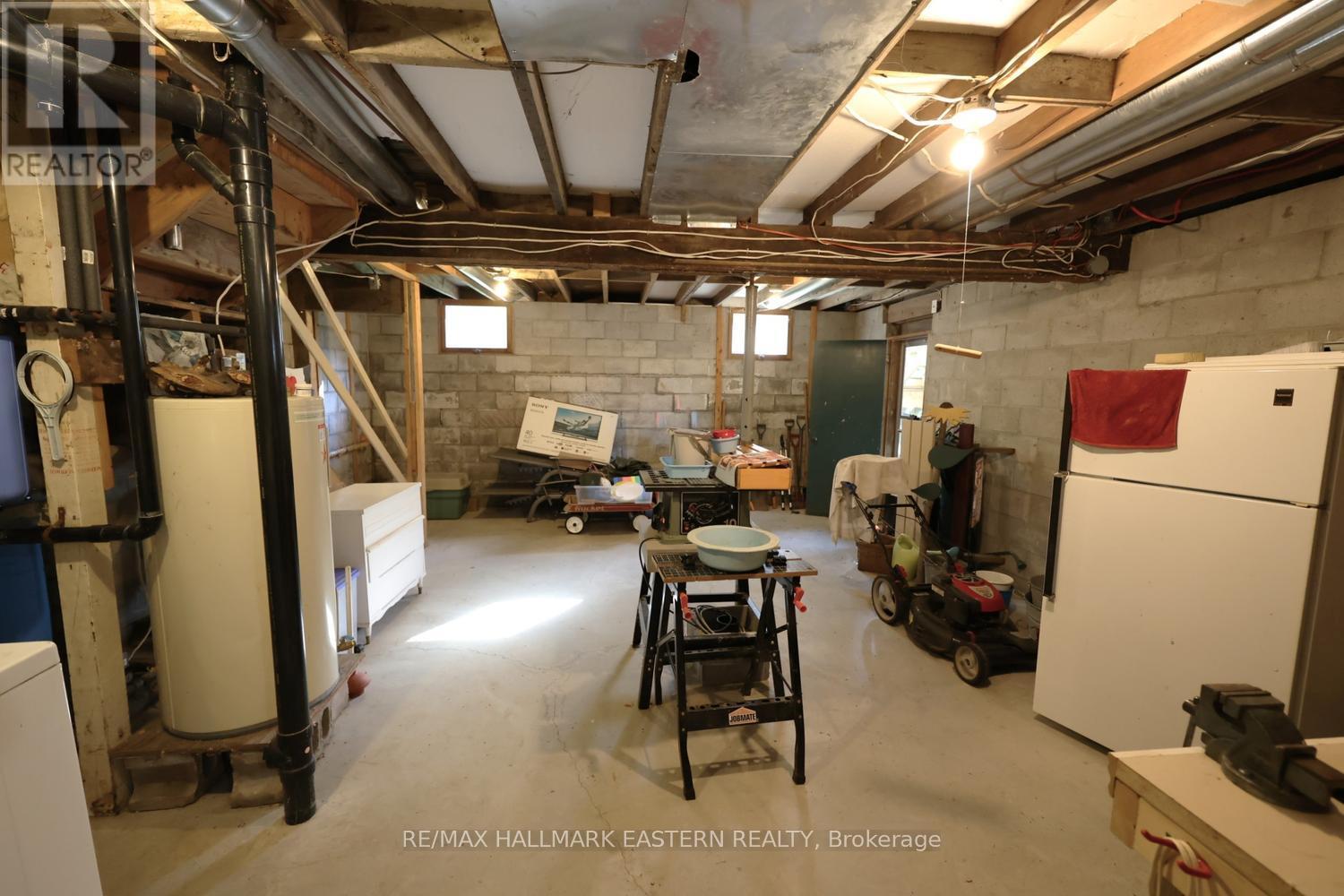348 ROUND LAKE ROAD - 27