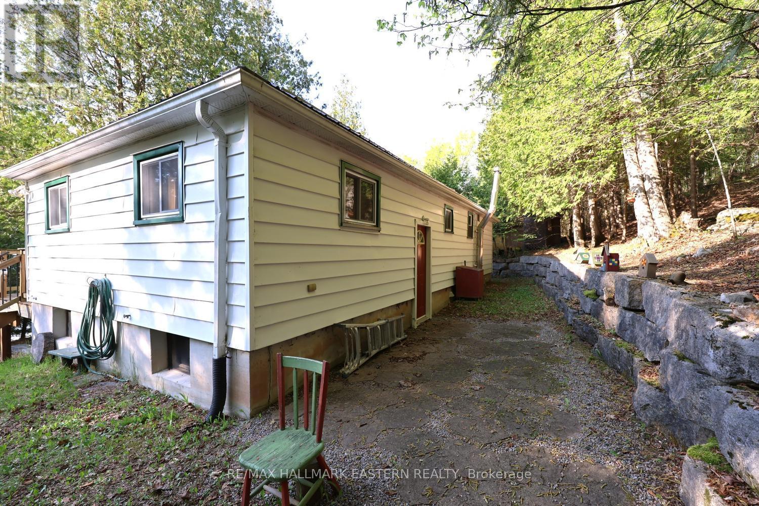 348 ROUND LAKE ROAD - 30