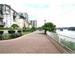 404 10 Renaissance Square, New Westminster, BC V3M7B1 Photo 25