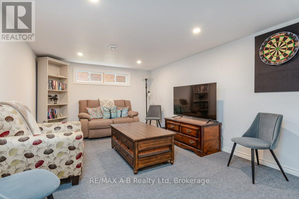 61 MC DONALD STREET - 31