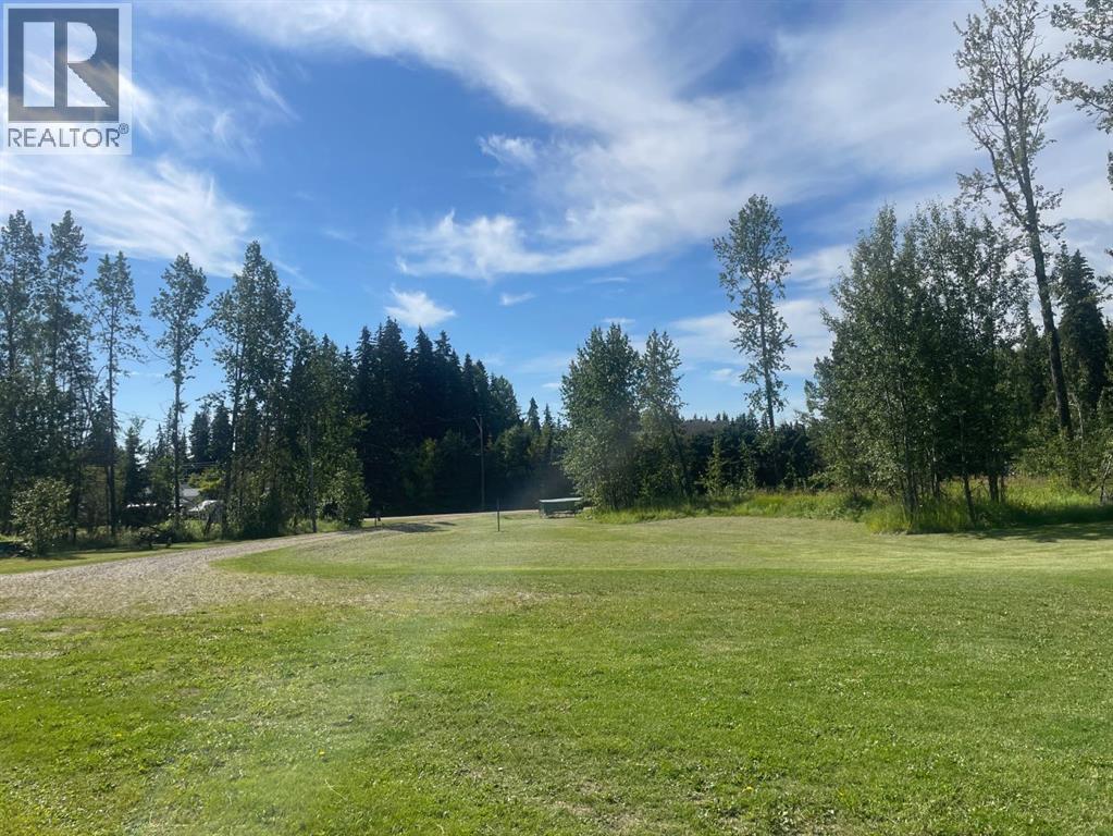 6432 17 Avenue - 5