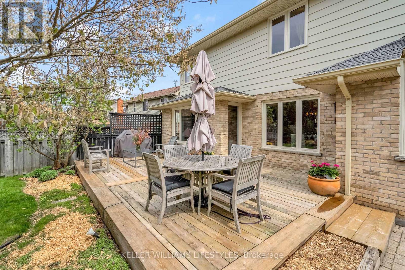 39 SUMMERDALE CRESCENT - 43