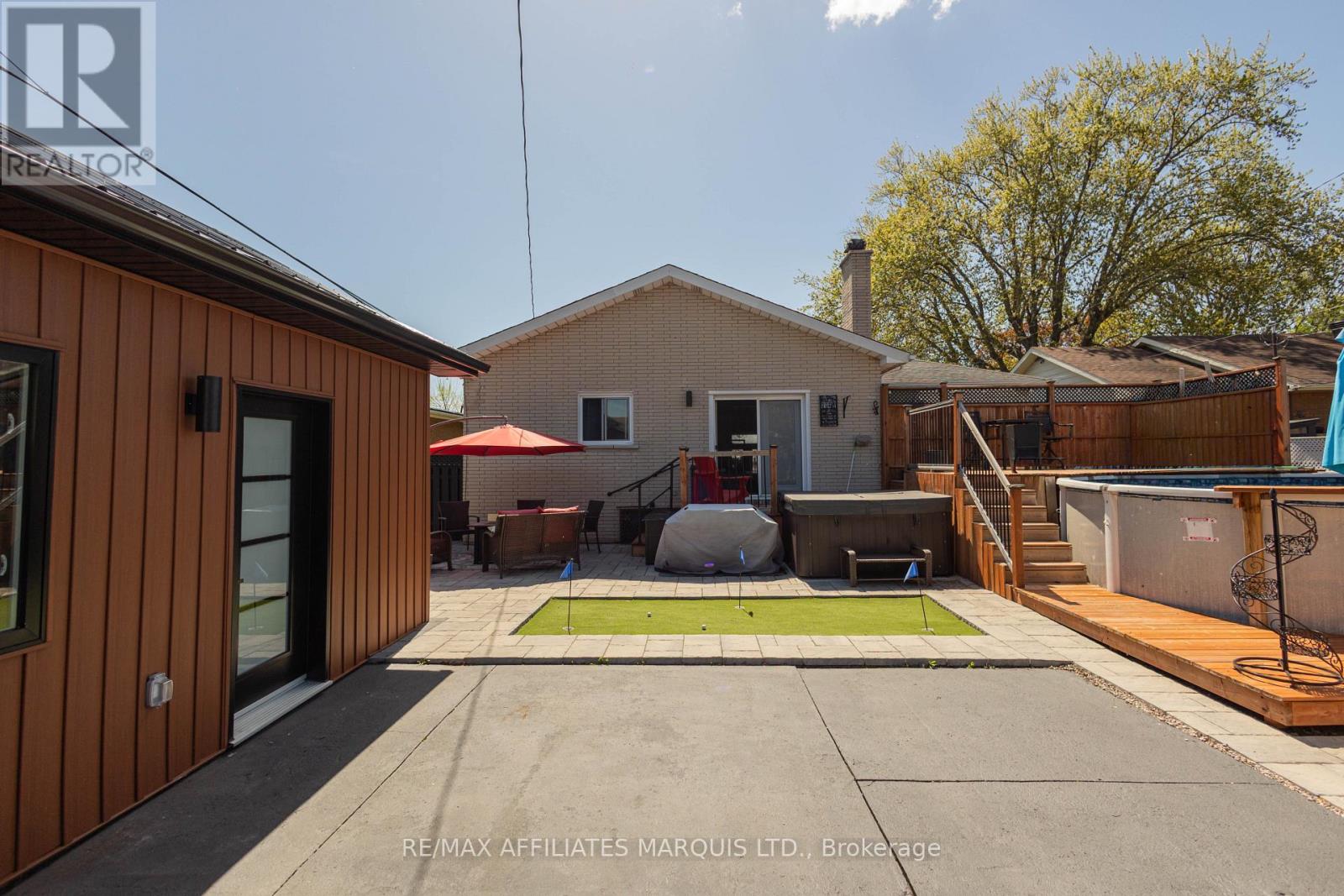 420 BEACH AVENUE - 10