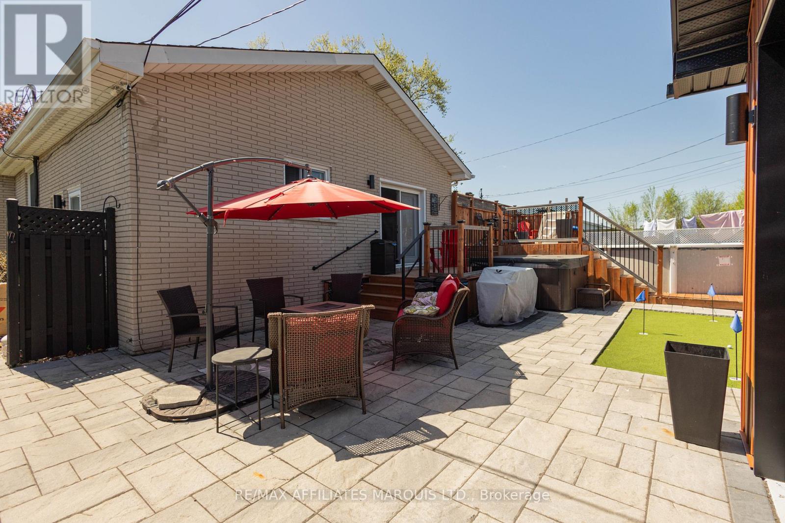 420 BEACH AVENUE - 11