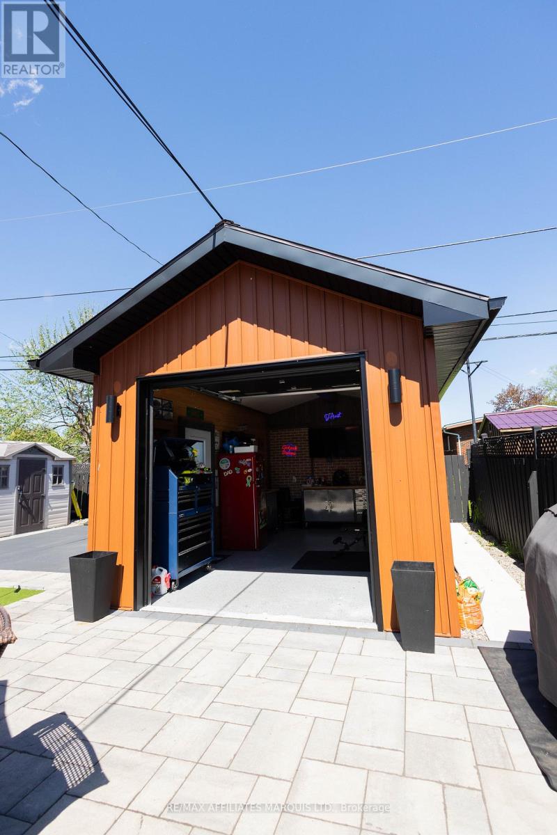420 BEACH AVENUE - 15