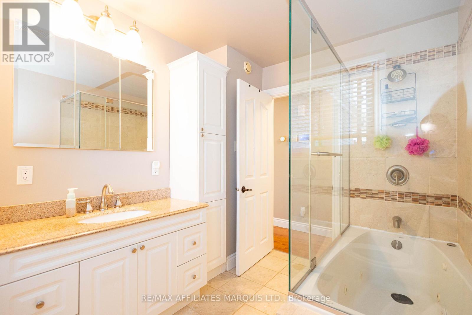 420 BEACH AVENUE - 21
