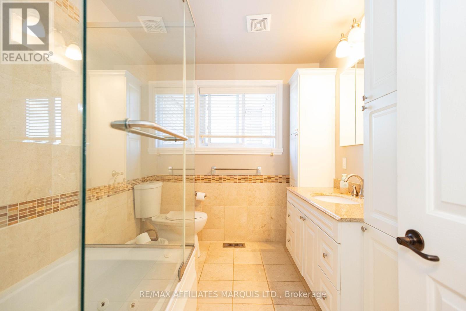 420 BEACH AVENUE - 22