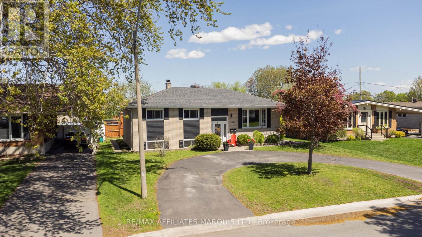 420 BEACH AVENUE - 3