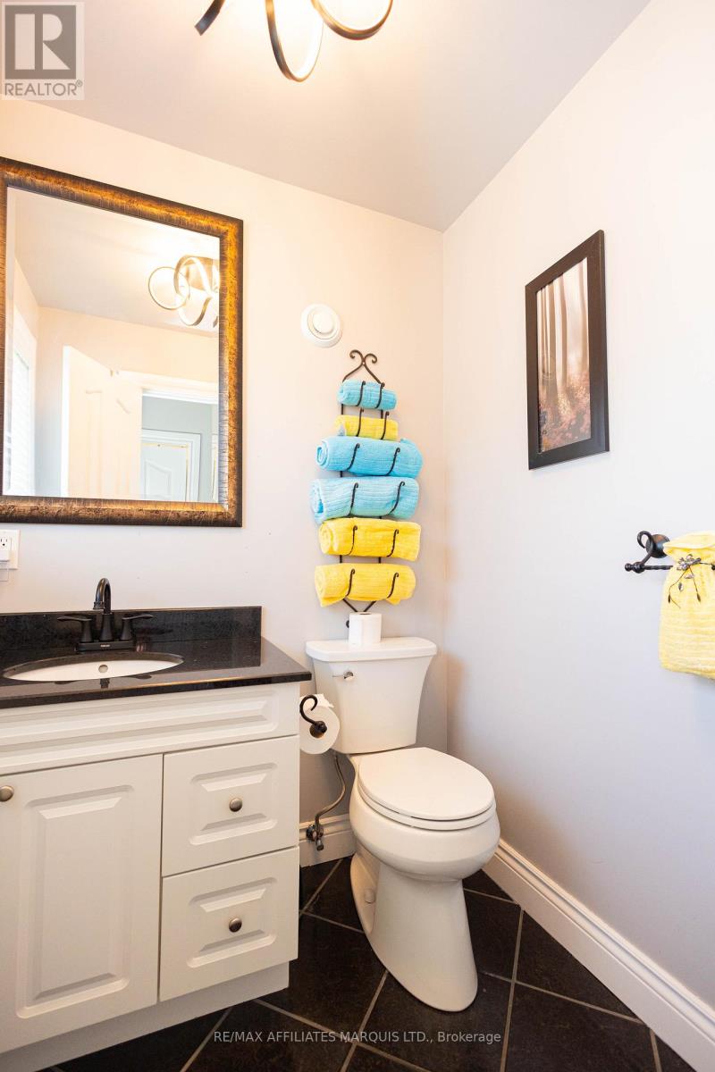420 BEACH AVENUE - 34