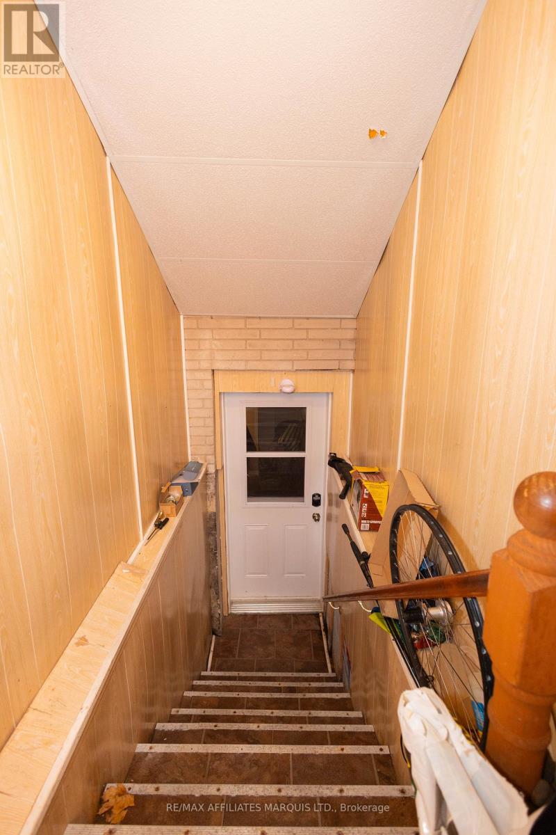 420 BEACH AVENUE - 39