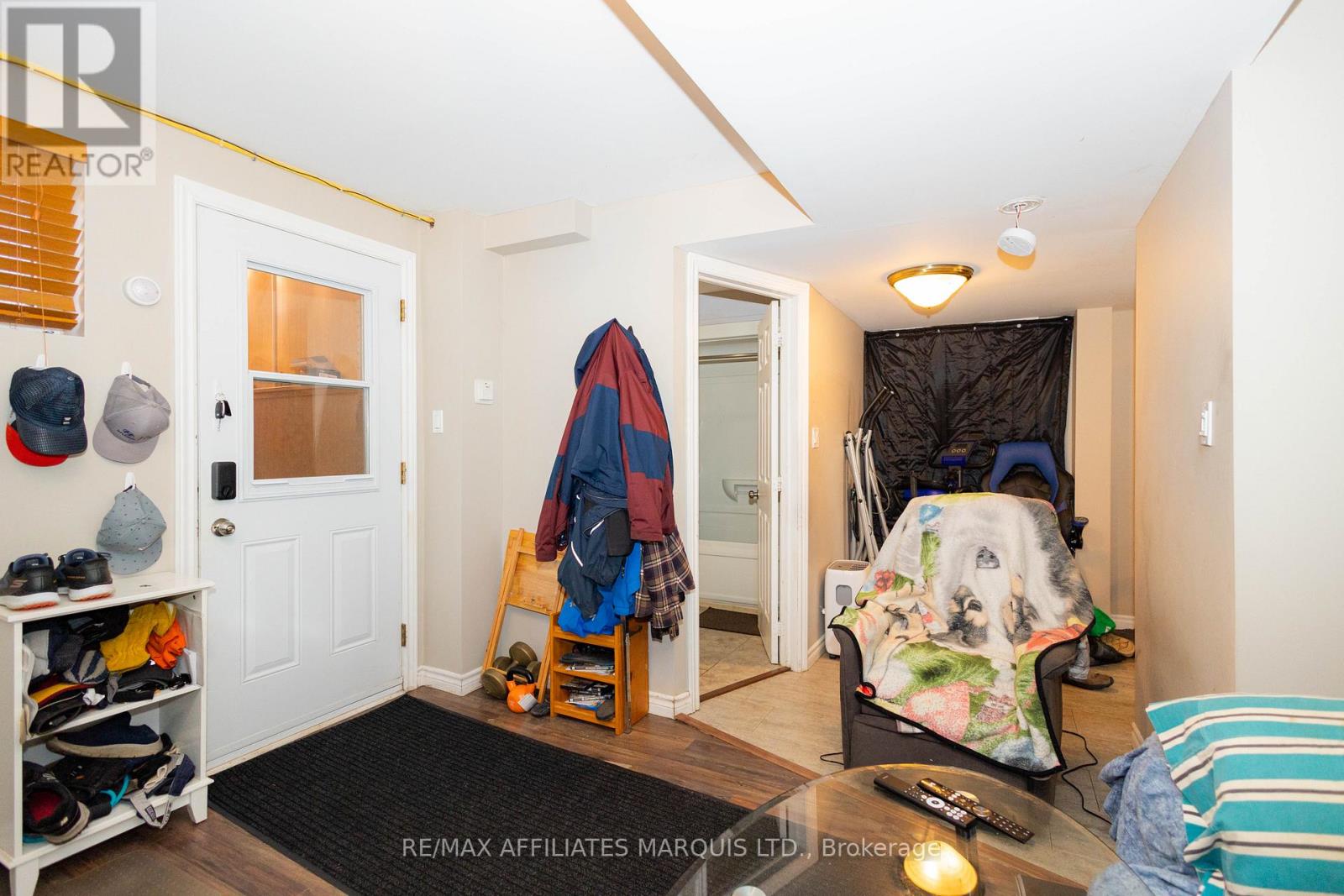 420 BEACH AVENUE - 40