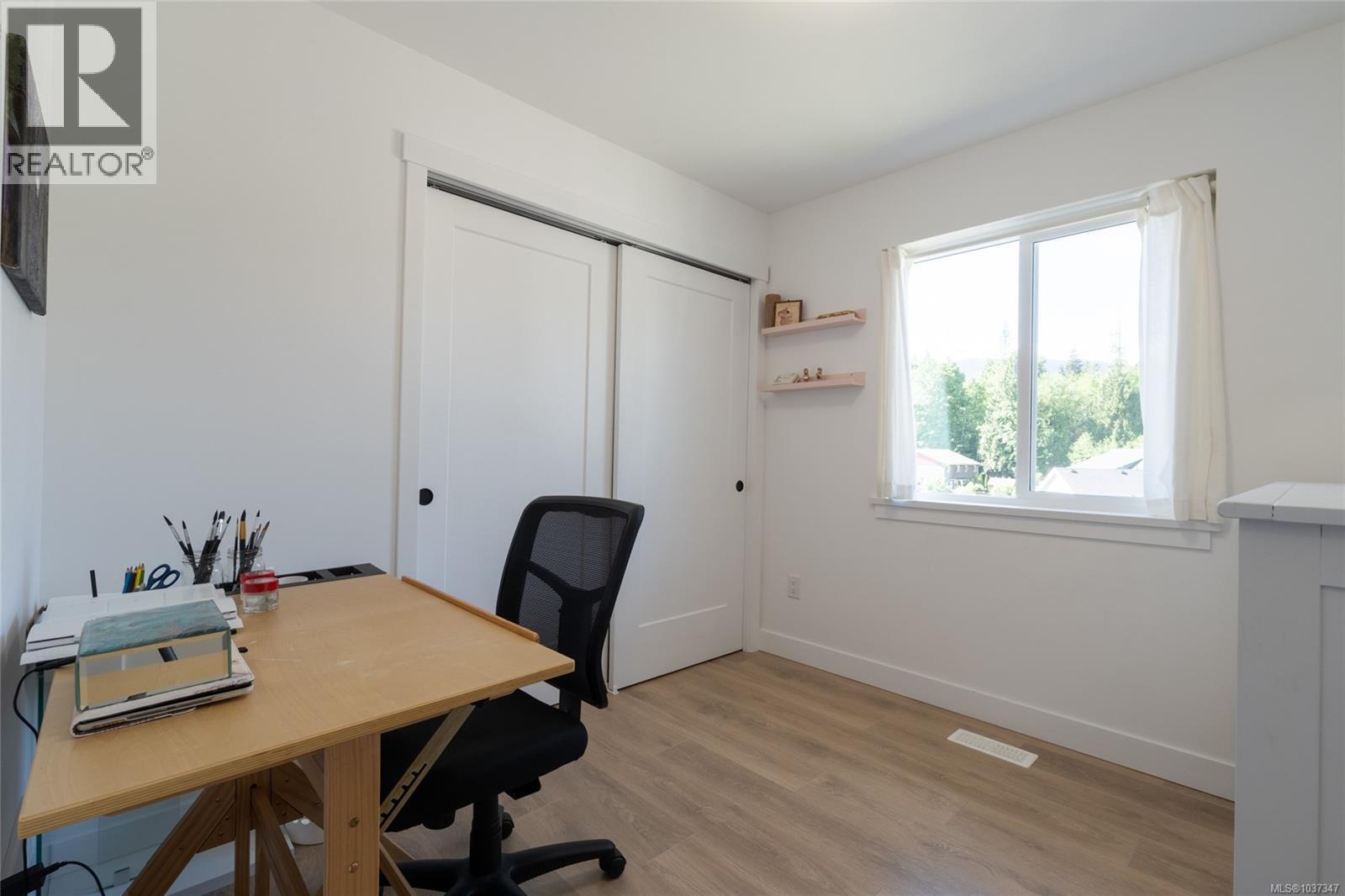 104 Burns Pl, Ladysmith