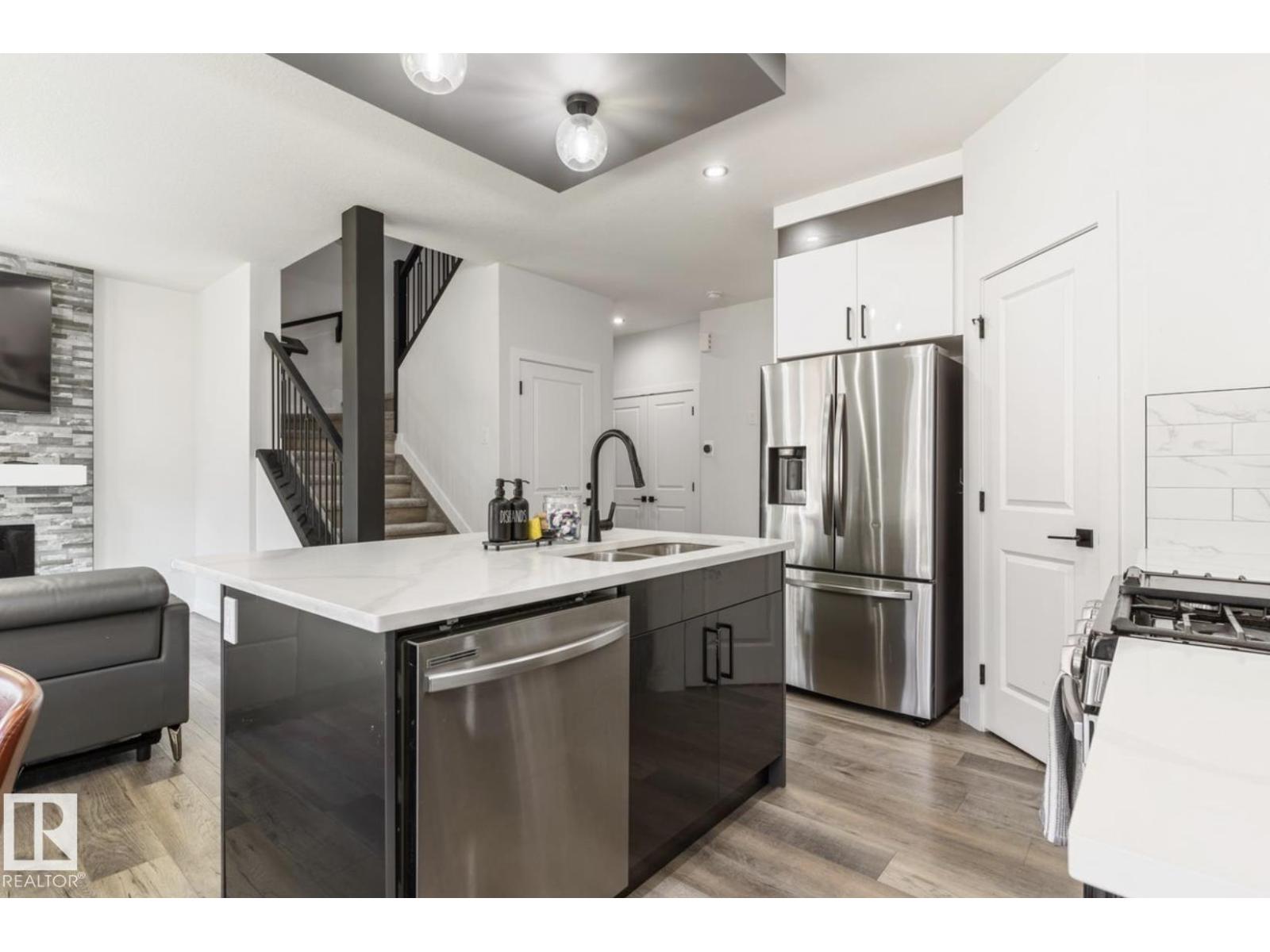 19703 29 Avenue NW - 10