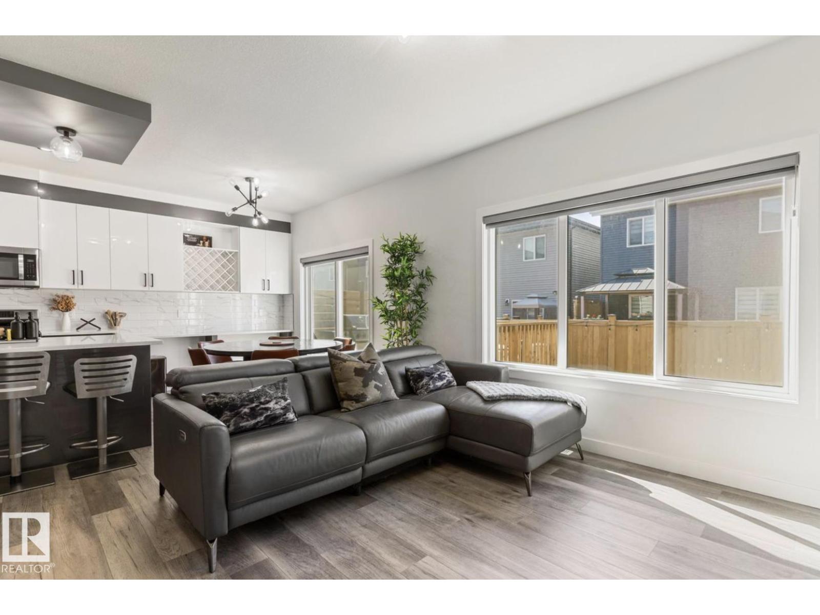 19703 29 Avenue NW - 14