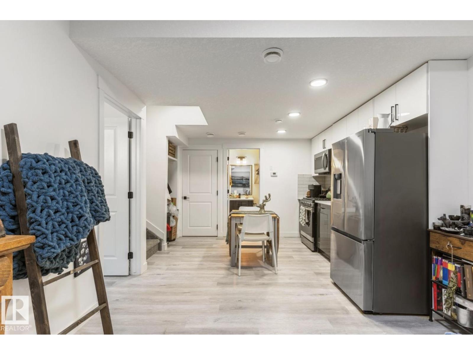 19703 29 Avenue NW - 34