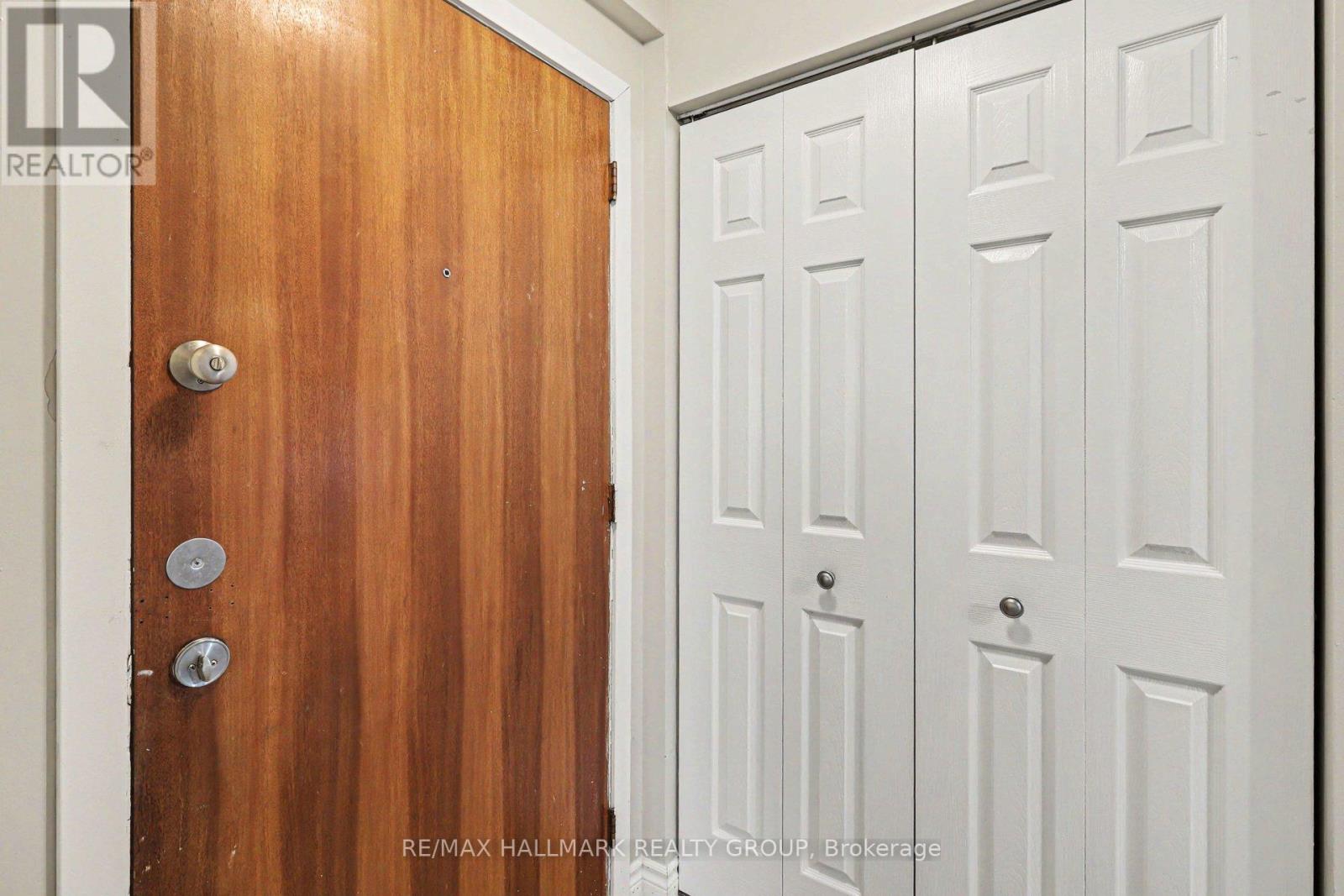 #2 898 ELMSMERE ROAD - 3