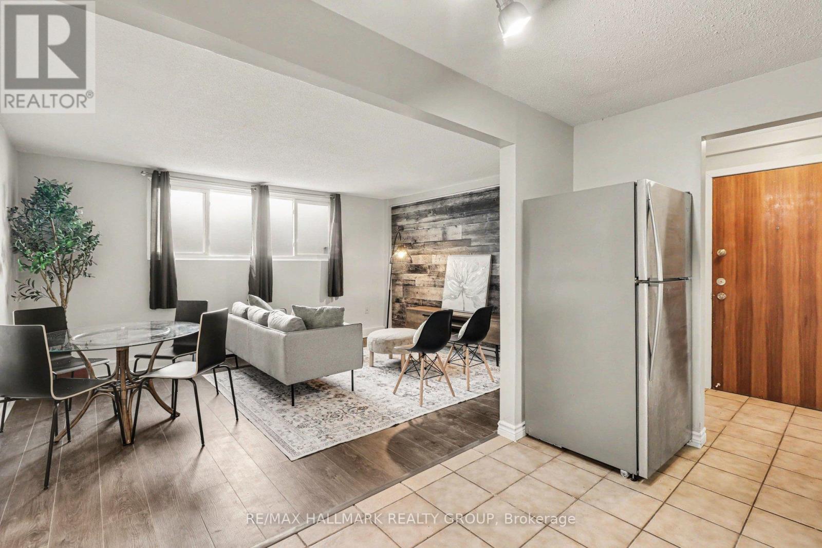 #2 898 ELMSMERE ROAD - 9