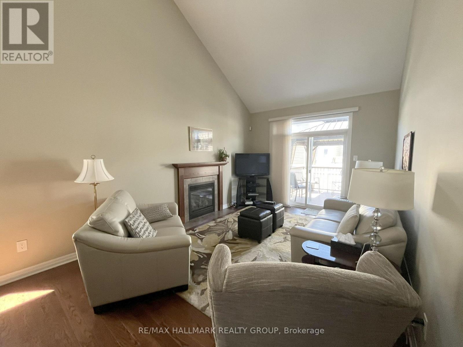 533 PEERLESS STREET - 14