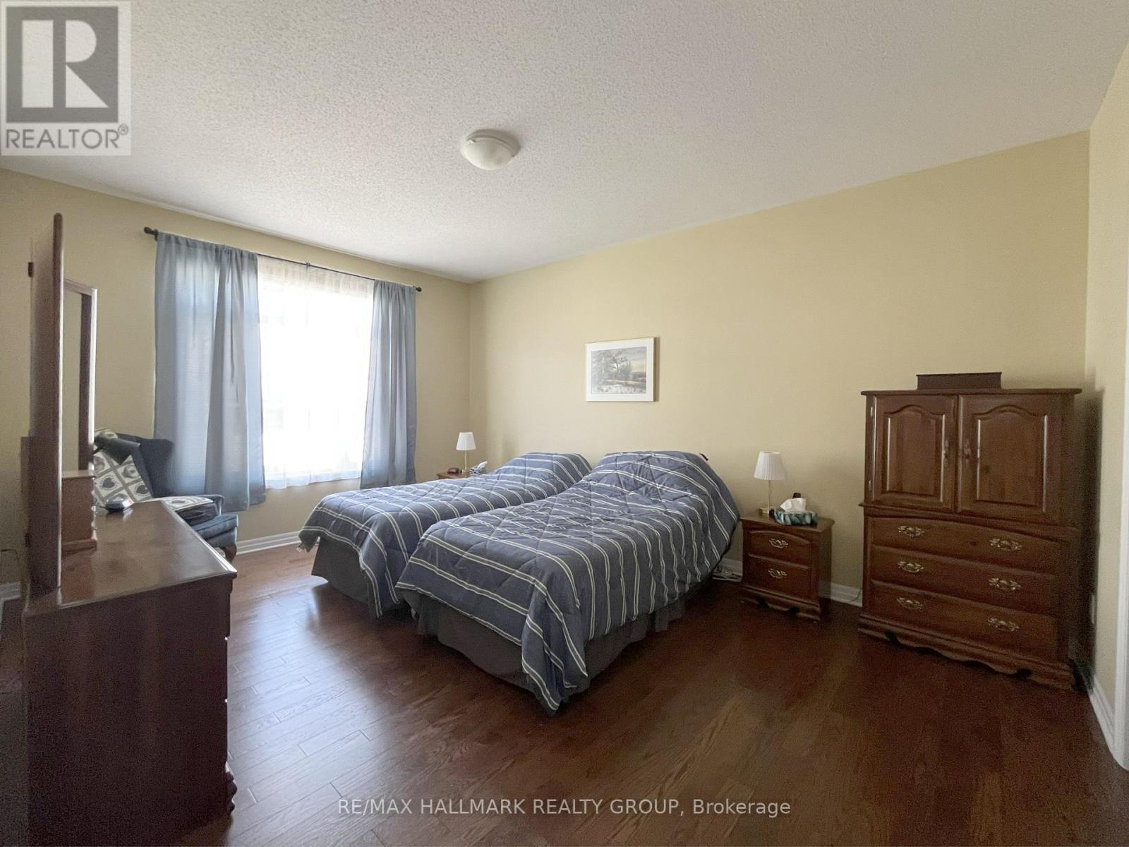 533 PEERLESS STREET - 15