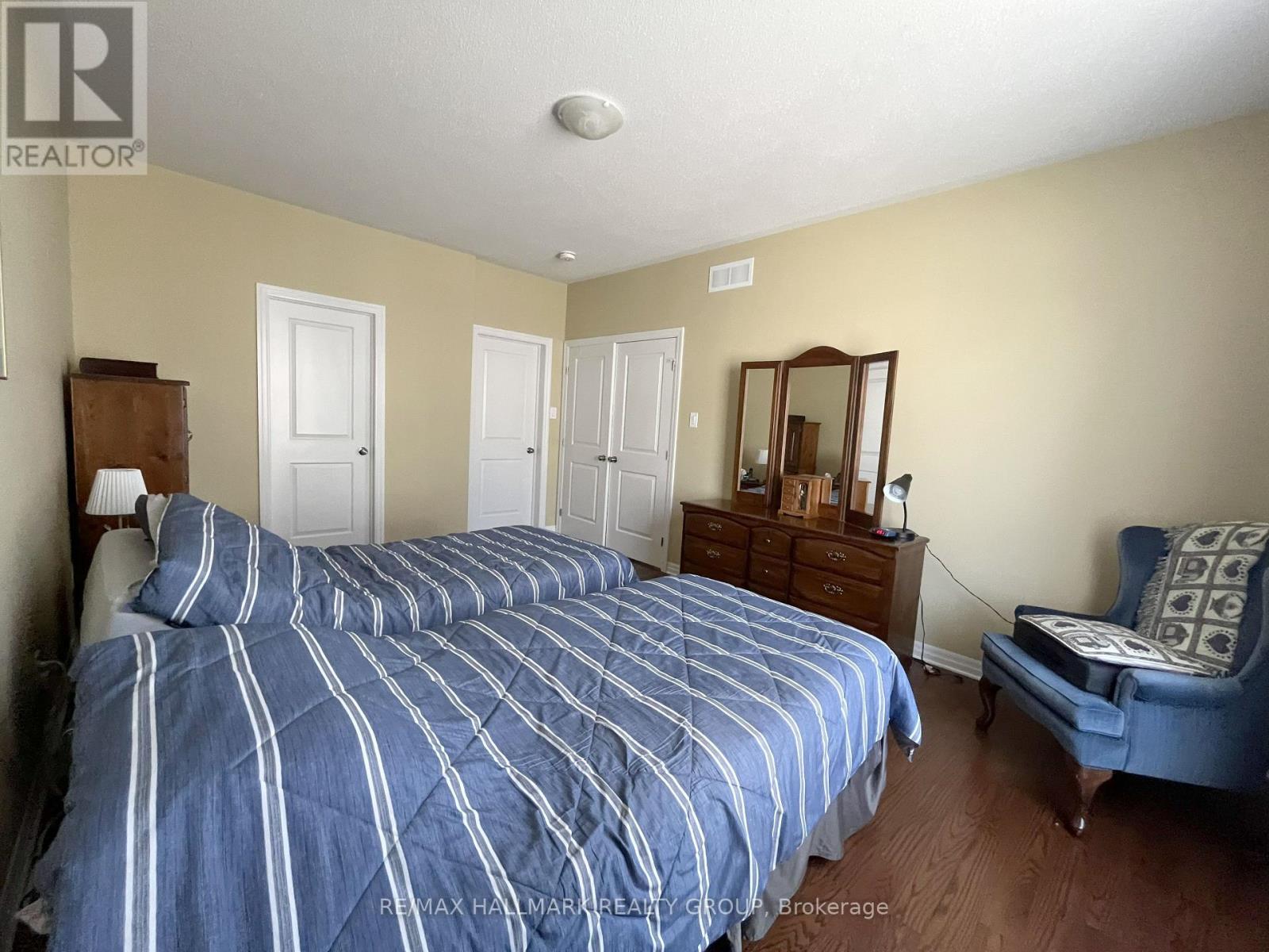 533 PEERLESS STREET - 17