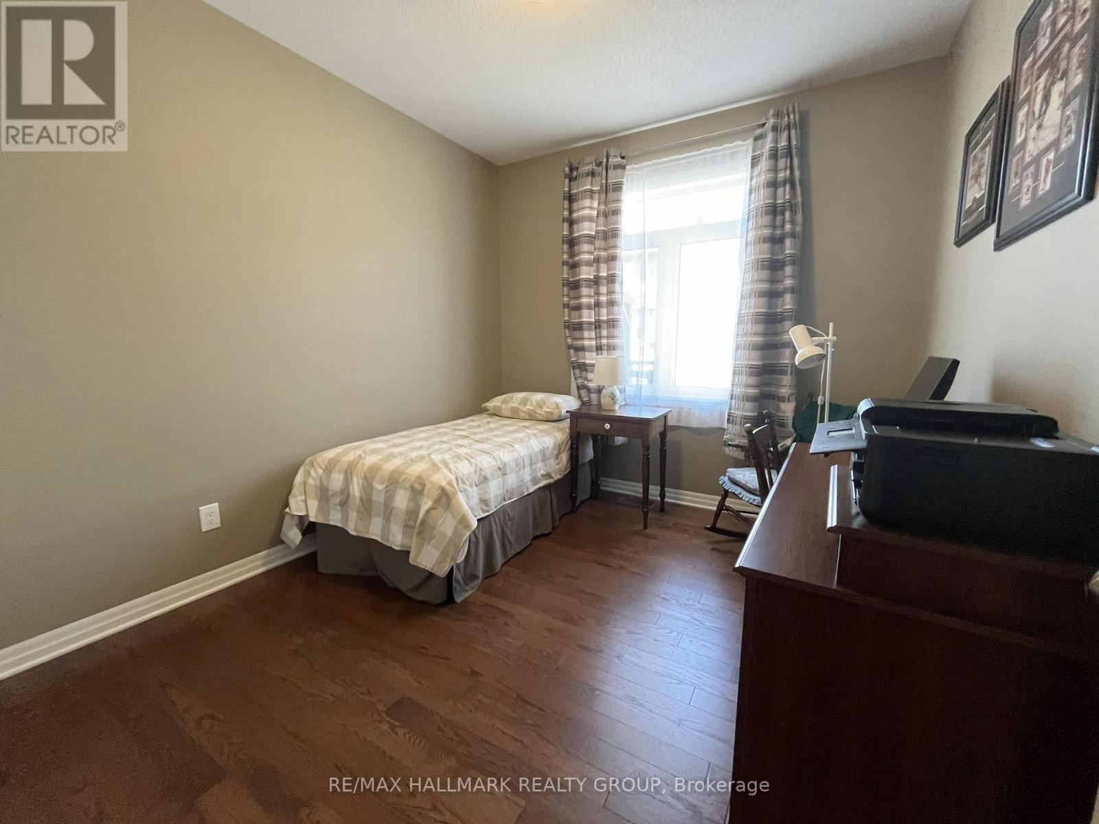 533 PEERLESS STREET - 21