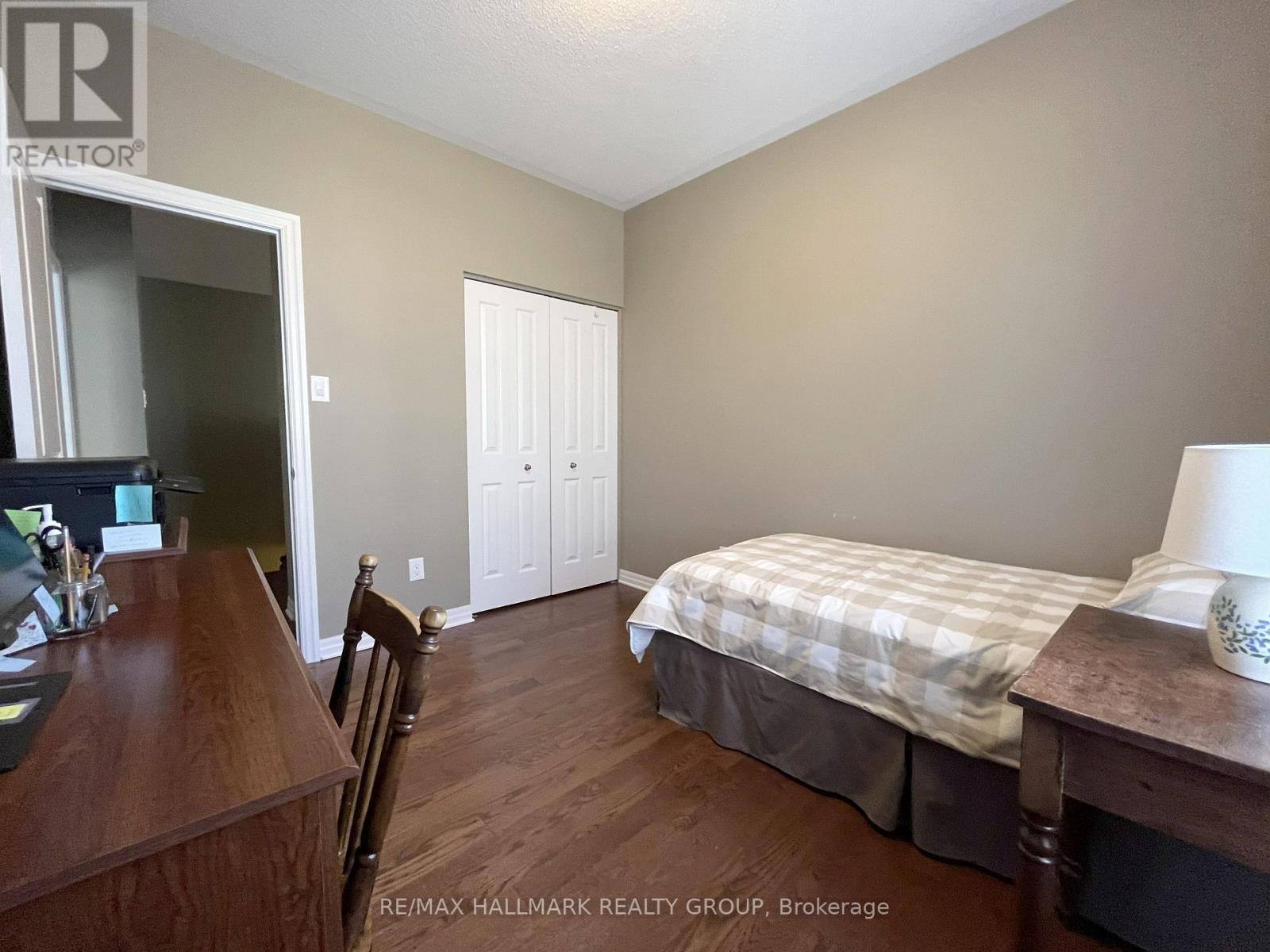 533 PEERLESS STREET - 22