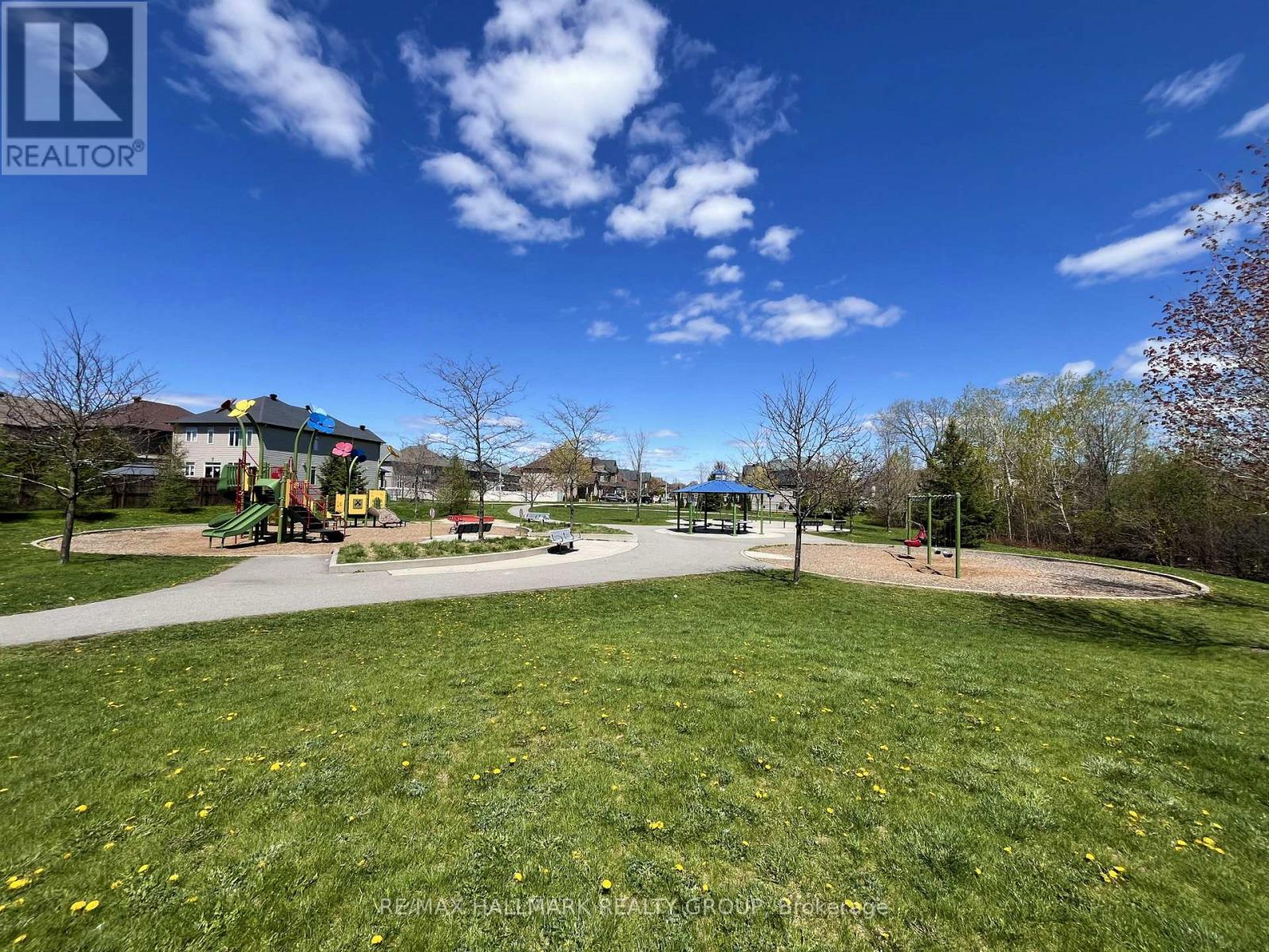 533 PEERLESS STREET - 41